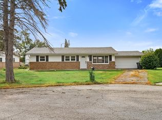 20 Elm Ave, Hobart, IN 46342
