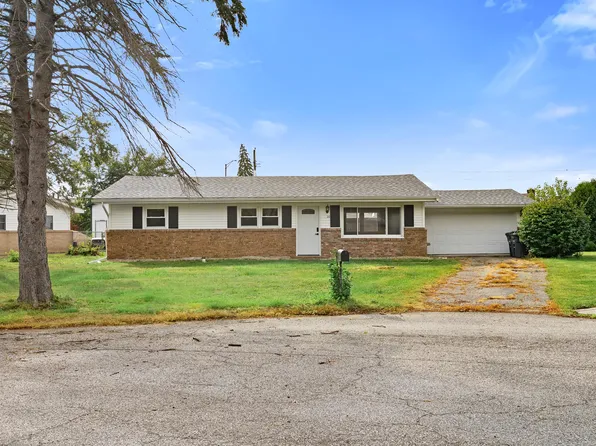 20 Elm Ave, Hobart, IN 46342