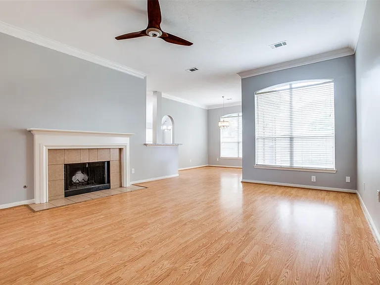 9331 Rodgers Rd — Photo 9