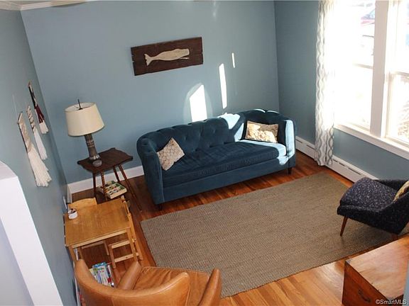 4th image of 7 Bradley St