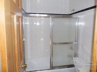 181 Clinton St, New York, NY 10002