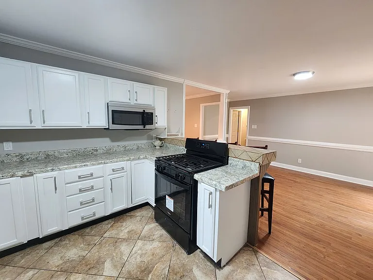 5530 Galway Dr — Photo 5