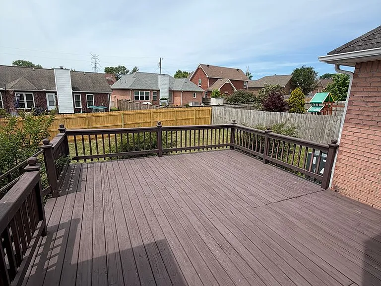 116 Edgeview Dr — Photo 22