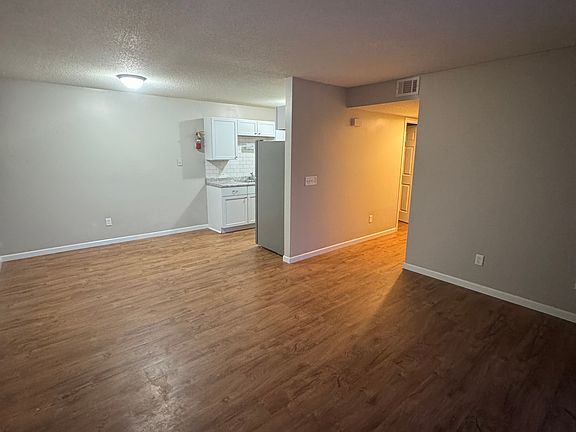 3rd image of 2420 Park Ave APT 24
