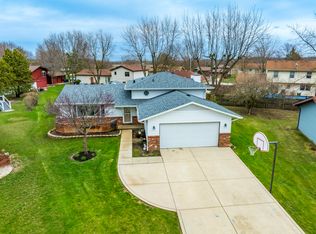 8909 Porter Ct, Crown Point, IN 46307