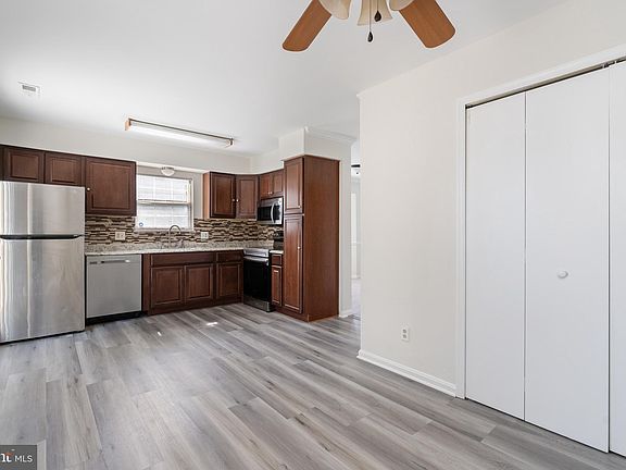 2nd image of 5159 Dominion Dr