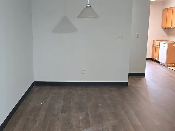 930 23rd Ave APT C, Coralville, IA 52241