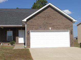 223 Royal Birkdale Ct, Vine Grove, KY 40175