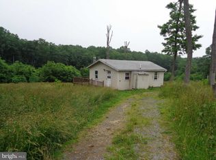 195 Deep Woods Ln, Paw Paw, WV