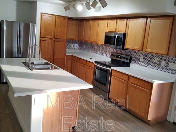 3rd image of 5227 W Desert Ln