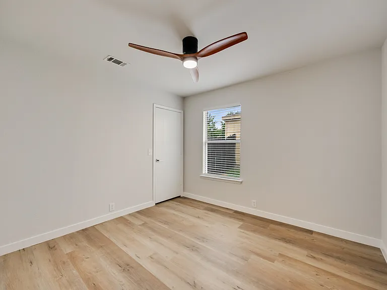 7127 Larkin Dr — Photo 16