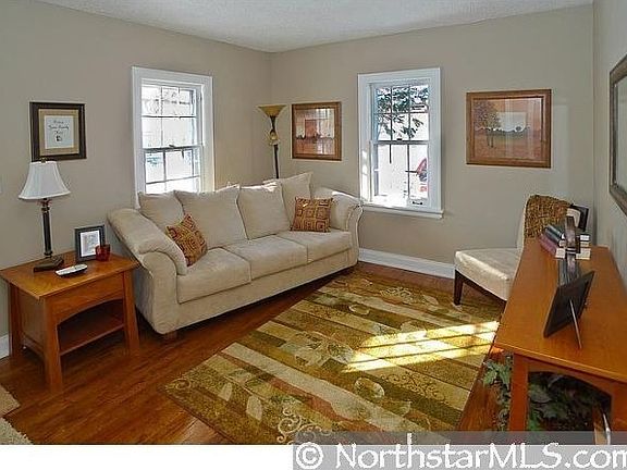 2nd image of 906 Algonquin Ave