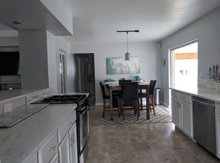 14369 Appletree Ln, Fenton, MI 48430