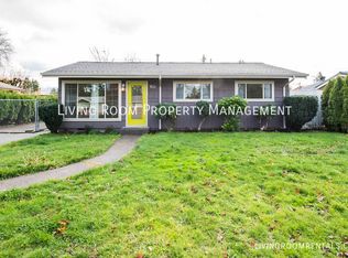 11826 NE Sacramento St, Portland, OR 97220