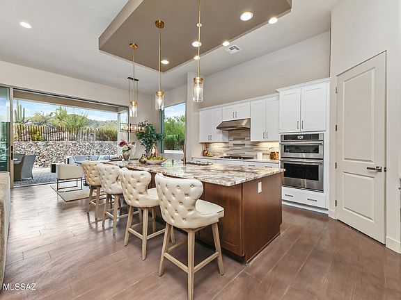 5th image of 929 W Enclave Canyon Ct