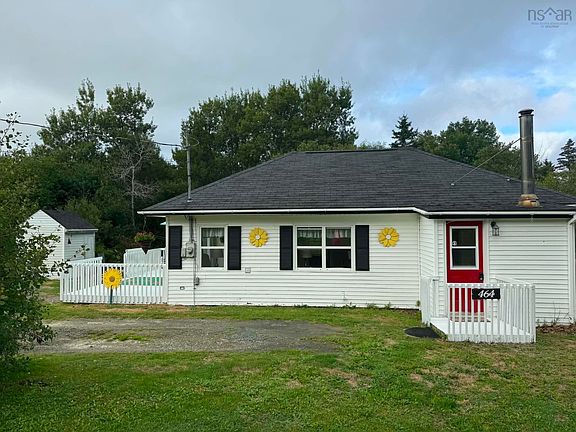 3rd image of 464 Greenville Rd