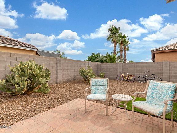 3rd image of 40089 W BONNEAU Street