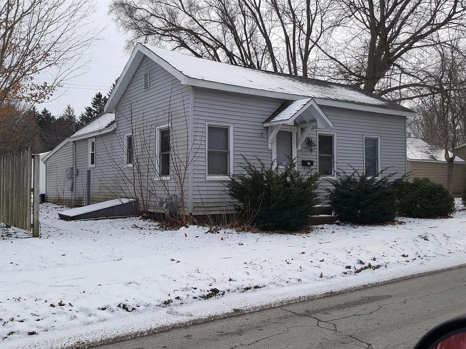 1311 Scott St photo 1
