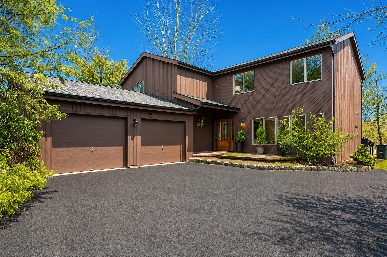 4 bed, 3.5 bath, 3088 sqft, $6,500 — Photo 1