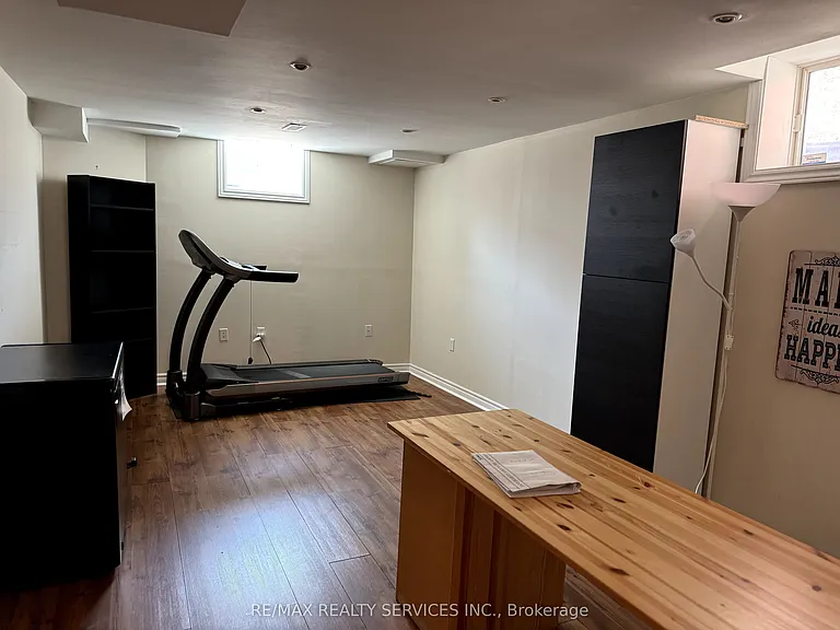 30 Arkwright Dr — Photo 13