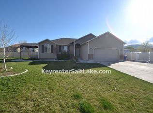 3004 S Perennial Ct, Magna, UT 84044