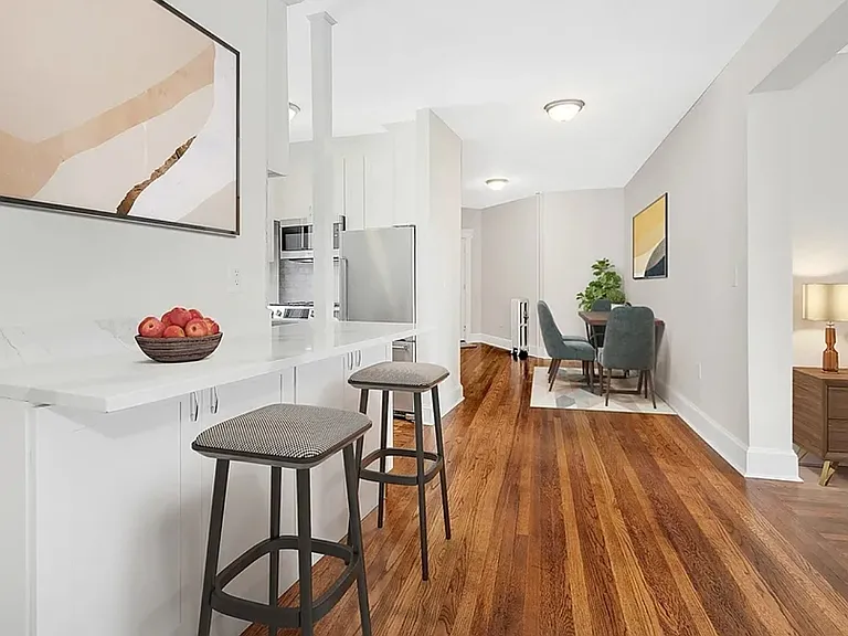 11 Park Dr — Photo 6