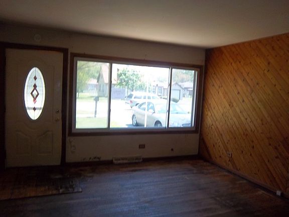 3rd image of 14734 S California Ave