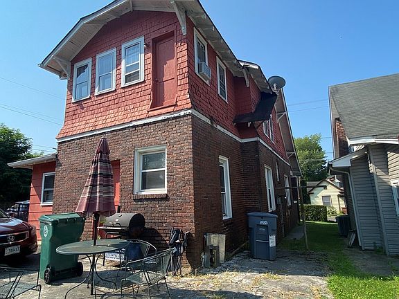 2nd image of 903 Cumberland St