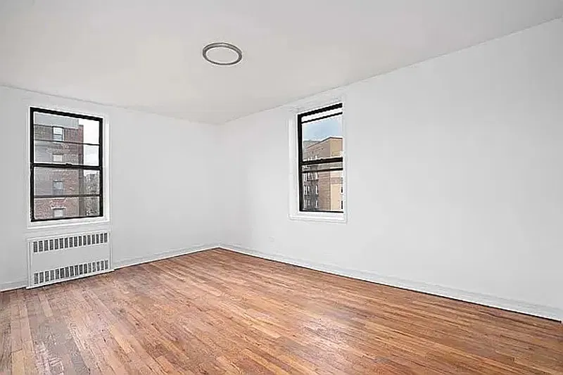 2 bed, 1.0 bath, $1,900 — Photo 4