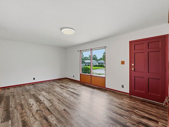 5th image of 6421 Baytree Dr