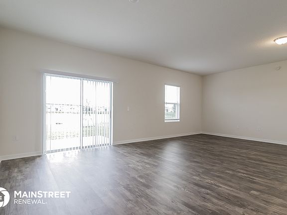 3rd image of 3023 Gibraltar Blvd