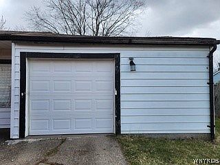 5th image of 249 French Rd