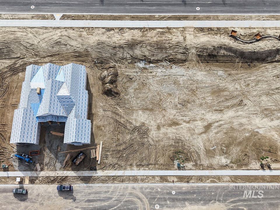 1st image of 3802 N Templeton Way