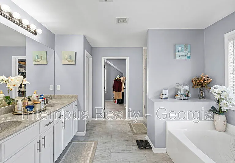 2909 Estate View Ct — Photo 32