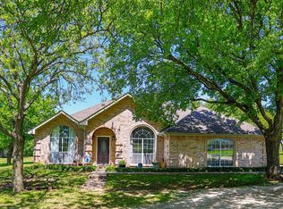 3103 Briarcliff Cir, Gainesville, TX 76240