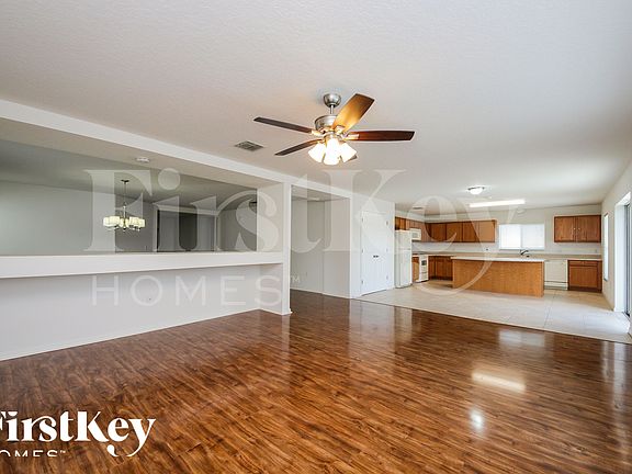 5th image of 4457 Philadelphia Cir