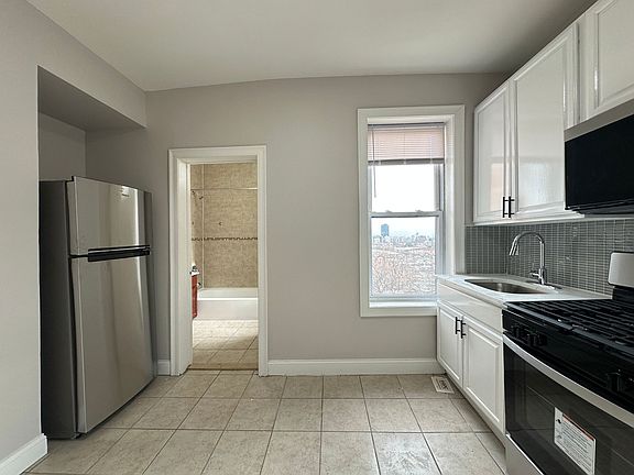 2nd image of 154 Summit Ave APT 8