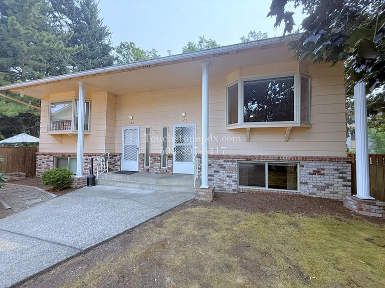 120 SE 176th Pl — Photo 32