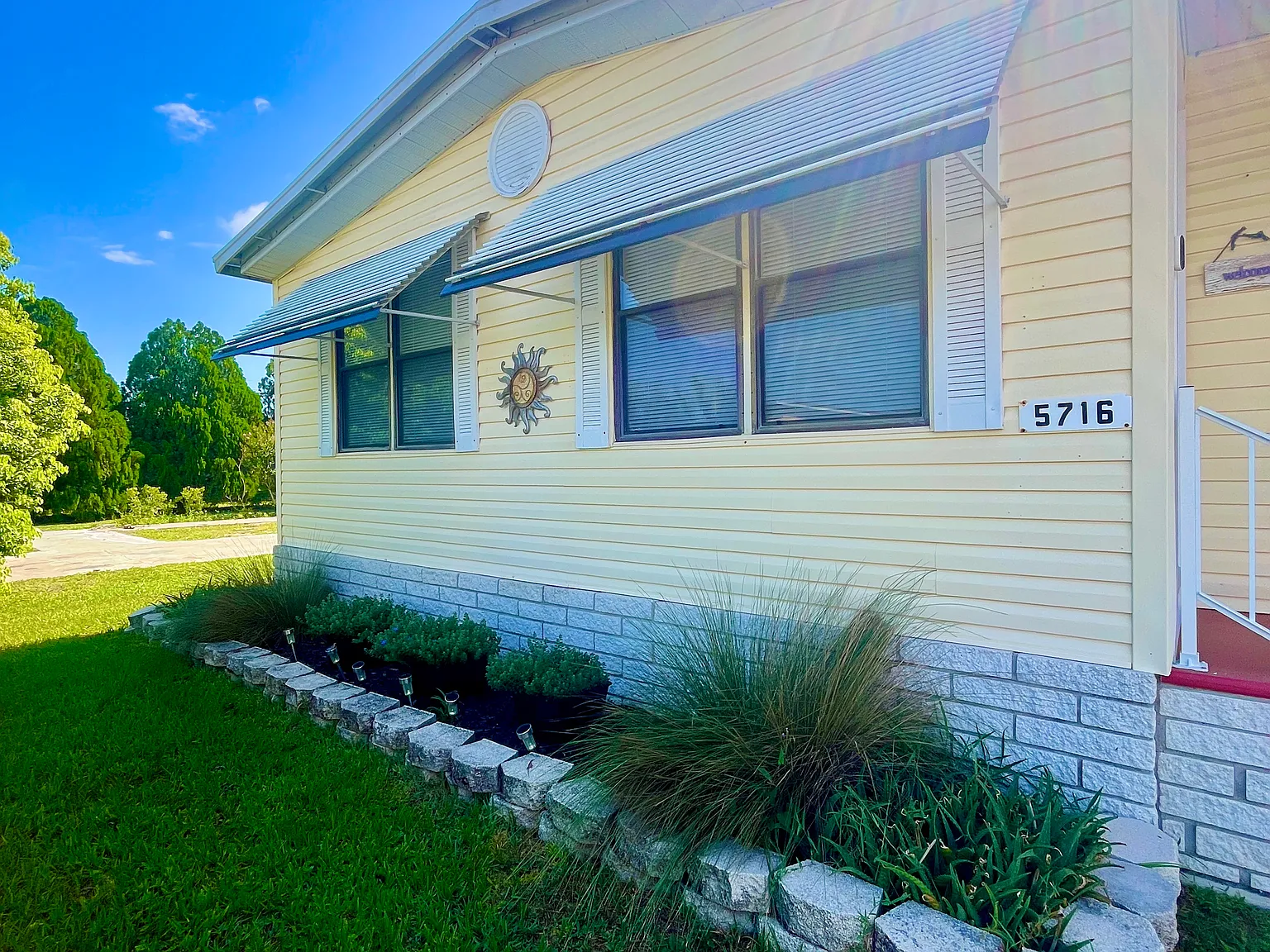2 bed, 1048 sqft, $1,675 — Photo 4