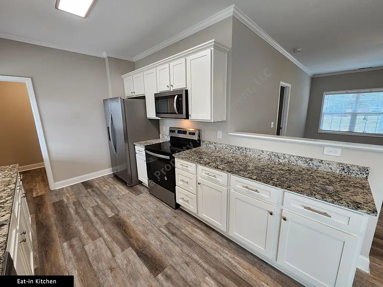 2185 Ridgeway Rd — Photo 17