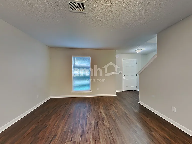 7748 Parkmont Dr — Photo 9
