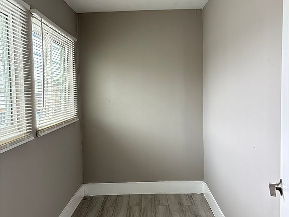 4th image of 1136 Hoffman Ave APT 12