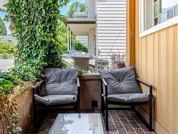 3rd image of 308 6th St SW #B