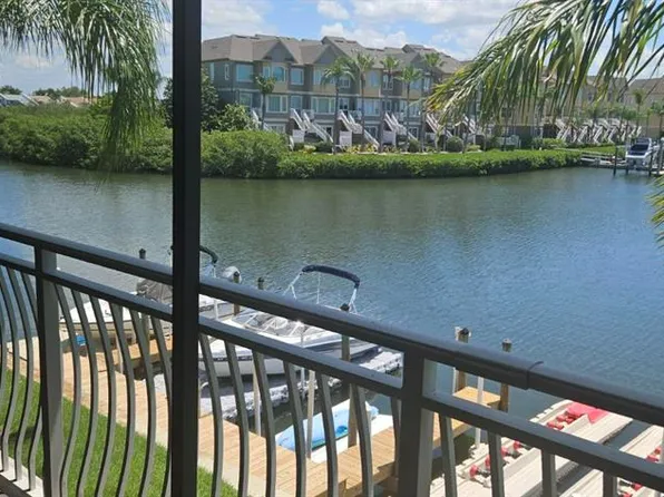 8822 Bay Pointe Dr #203, Tampa, FL 33615