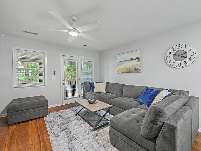 549 Tayrn Dr — Photo 10