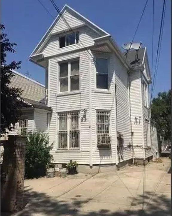 1st image of 9517 115th St #2