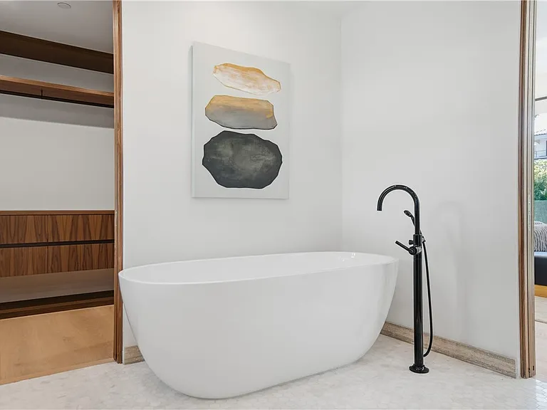 400 Heliotrope Ave — Photo 22