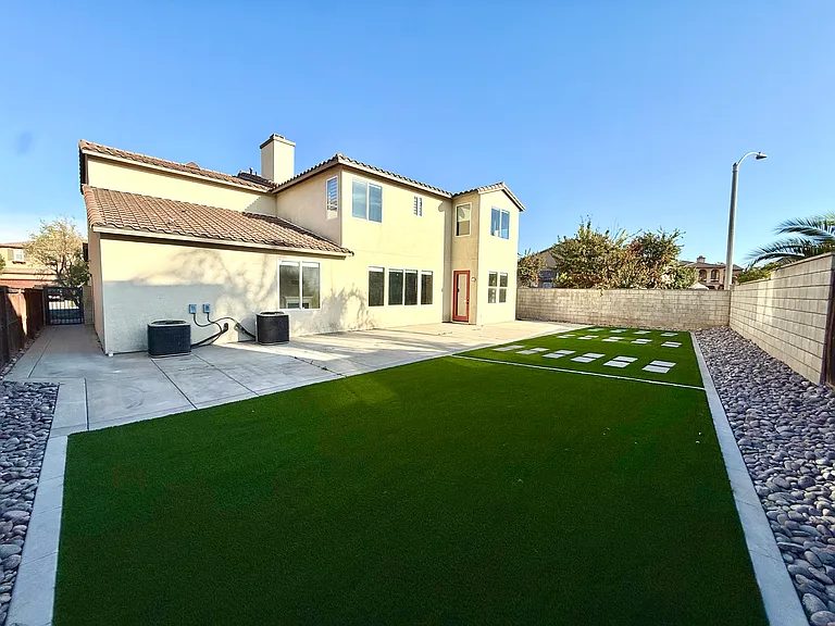 34413 Waltham Pl — Photo 29