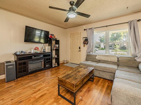 4th image of 3508 Garfield St