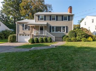 94 Limerick Rd, Fairfield, CT 06824